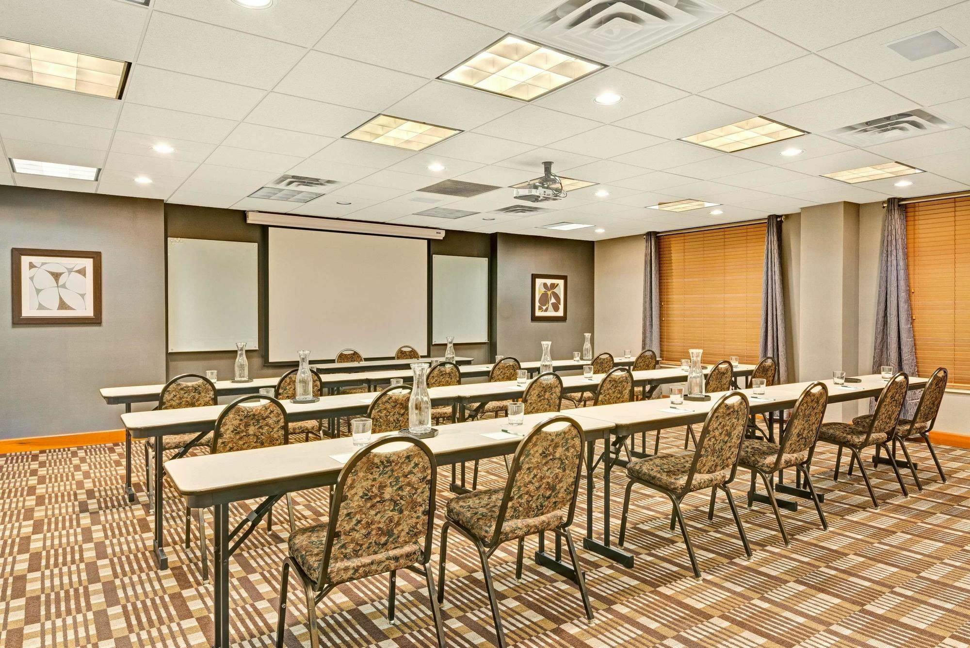 Wingate By Wyndham Cincinnati Blue Ash Ngoại thất bức ảnh